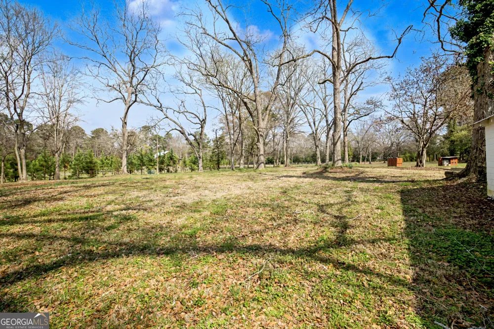 275 Rose AVE Barnesville, GA 30204
