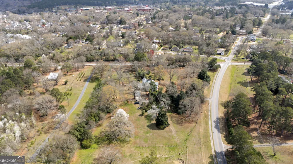 275 Rose AVE Barnesville, GA 30204