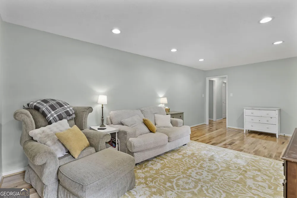 206 Hammond DR Summerville, GA 30747