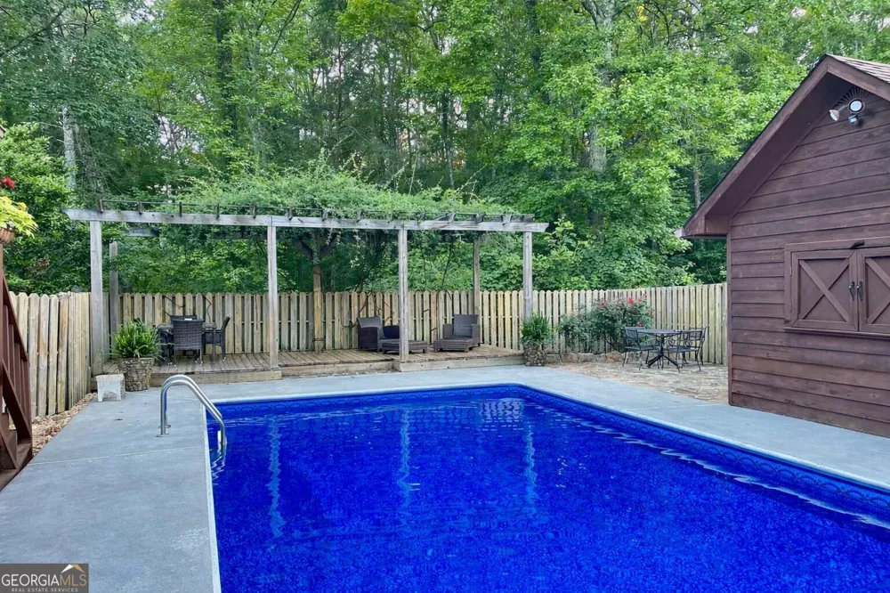 446 Jamestown RD Menlo, GA 30731