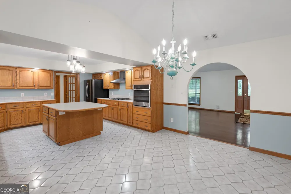 4909 Perry RD Claxton, GA 30417