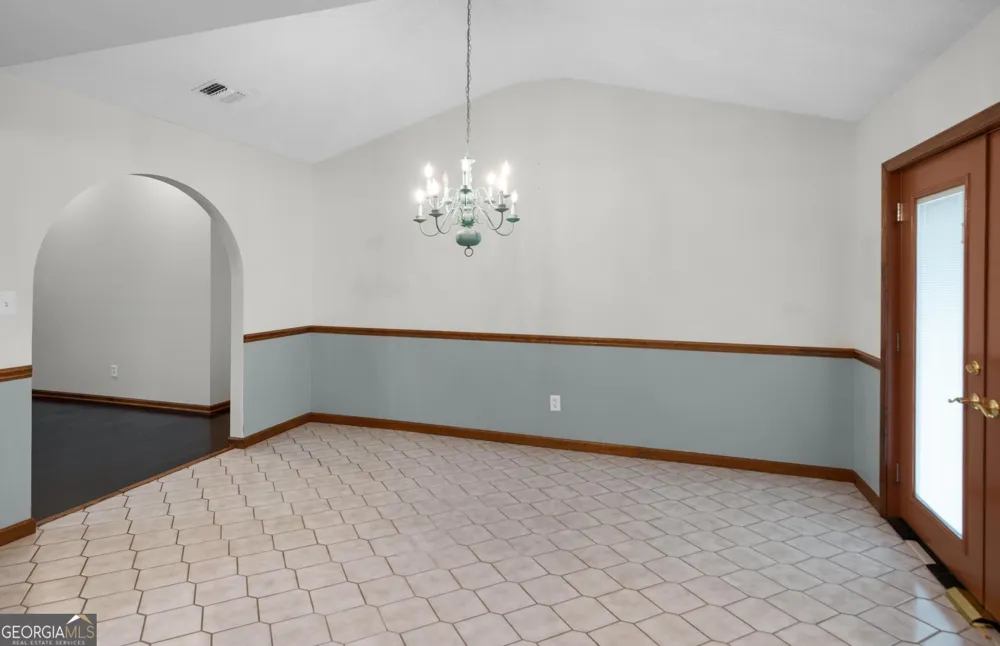 4909 Perry RD Claxton, GA 30417