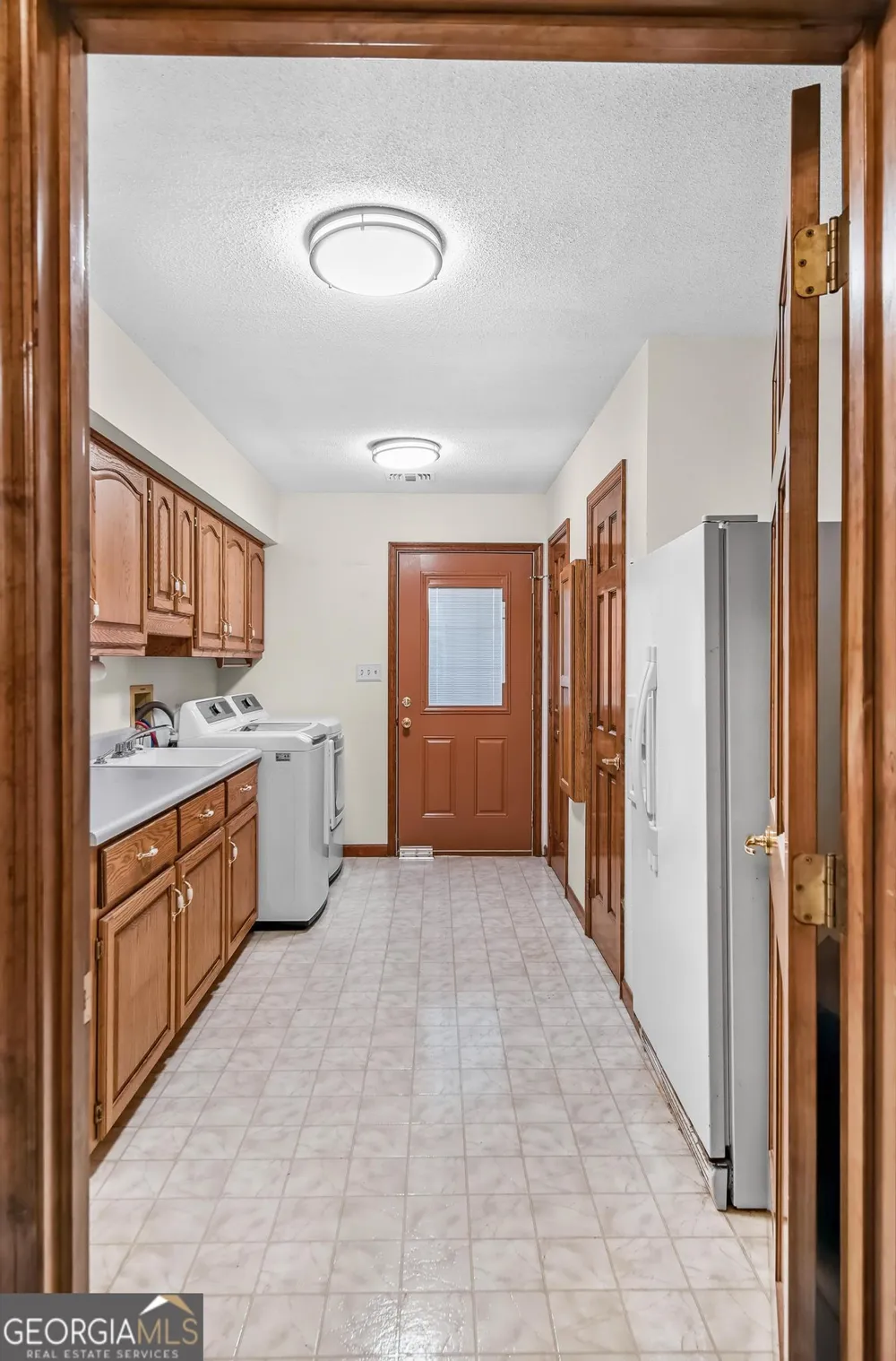 4909 Perry RD Claxton, GA 30417