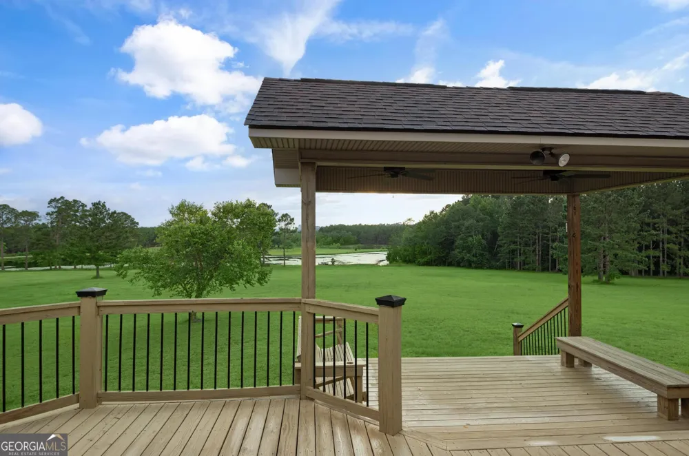 4909 Perry RD Claxton, GA 30417