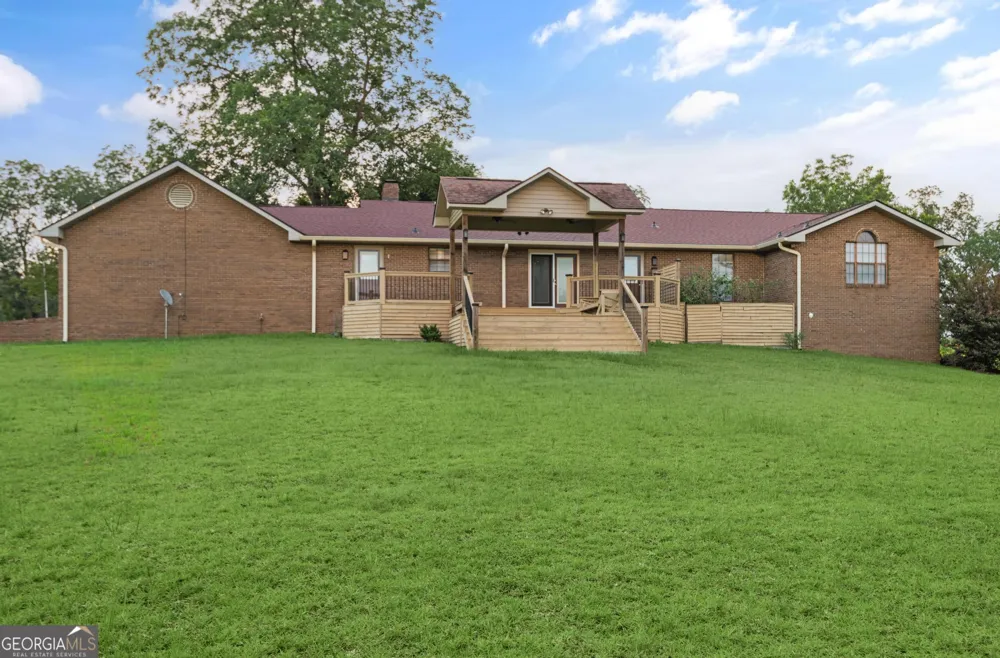 4909 Perry RD Claxton, GA 30417