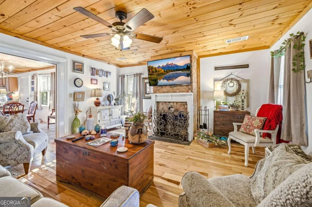 314 Holley ST Demorest, GA 30535