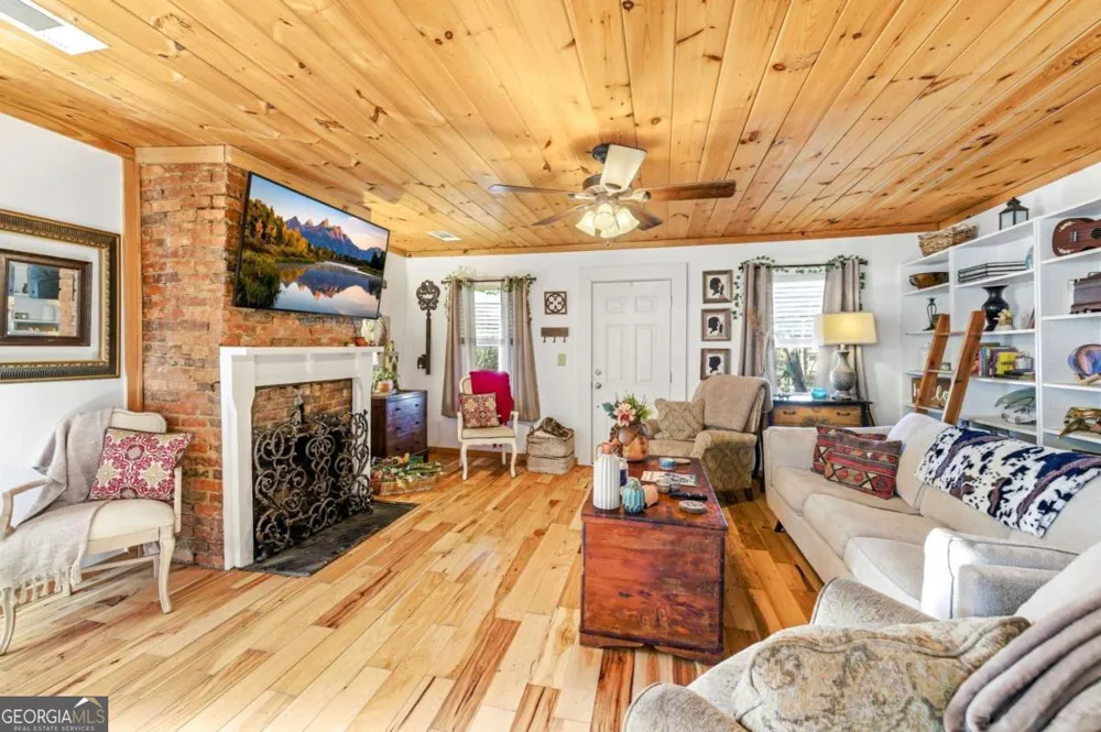 314 Holley ST Demorest, GA 30535