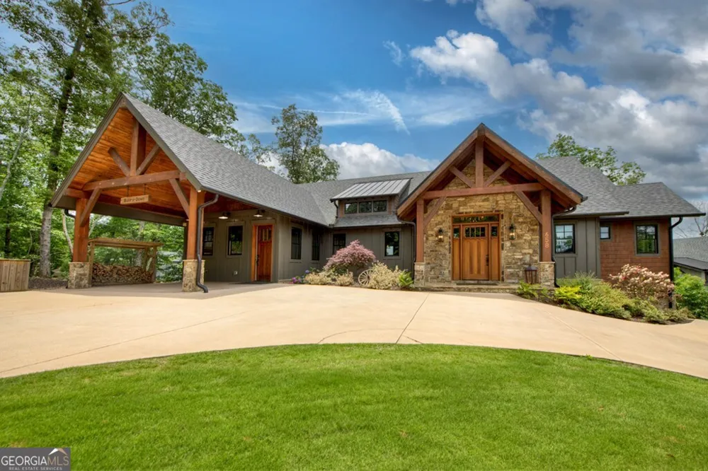 658 Old Toccoa LOOP Mineral Bluff, GA 30559