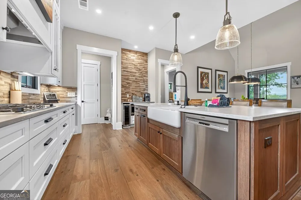 658 Old Toccoa LOOP Mineral Bluff, GA 30559