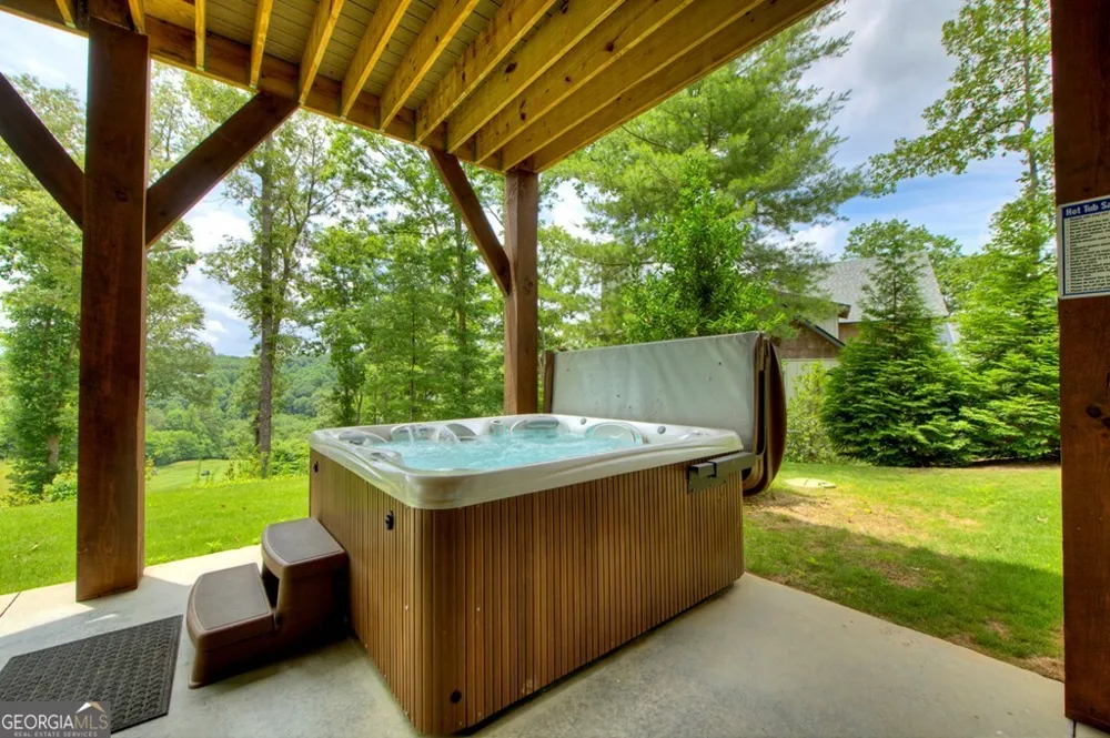 658 Old Toccoa LOOP Mineral Bluff, GA 30559