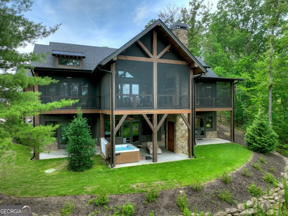 658 Old Toccoa LOOP Mineral Bluff, GA 30559