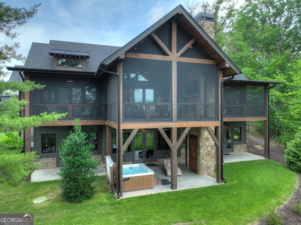 658 Old Toccoa LOOP Mineral Bluff, GA 30559
