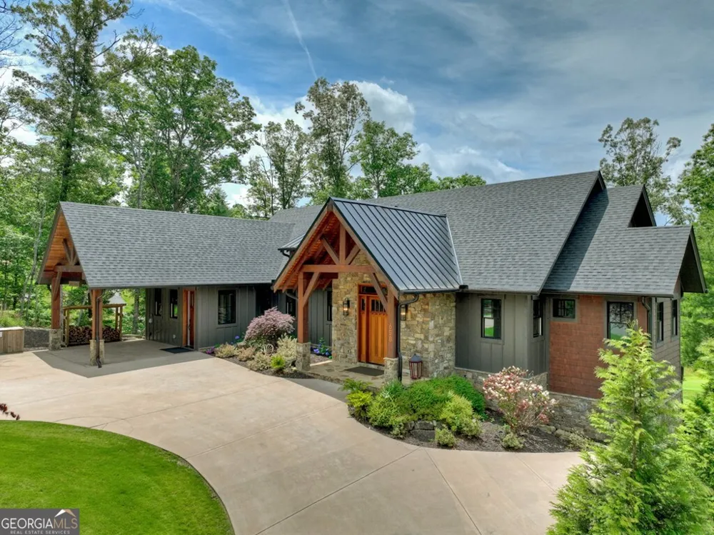 658 Old Toccoa LOOP Mineral Bluff, GA 30559