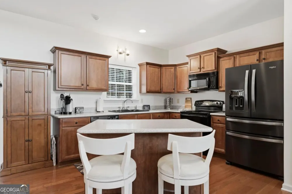 381 E River Bend DR Eatonton, GA 31024