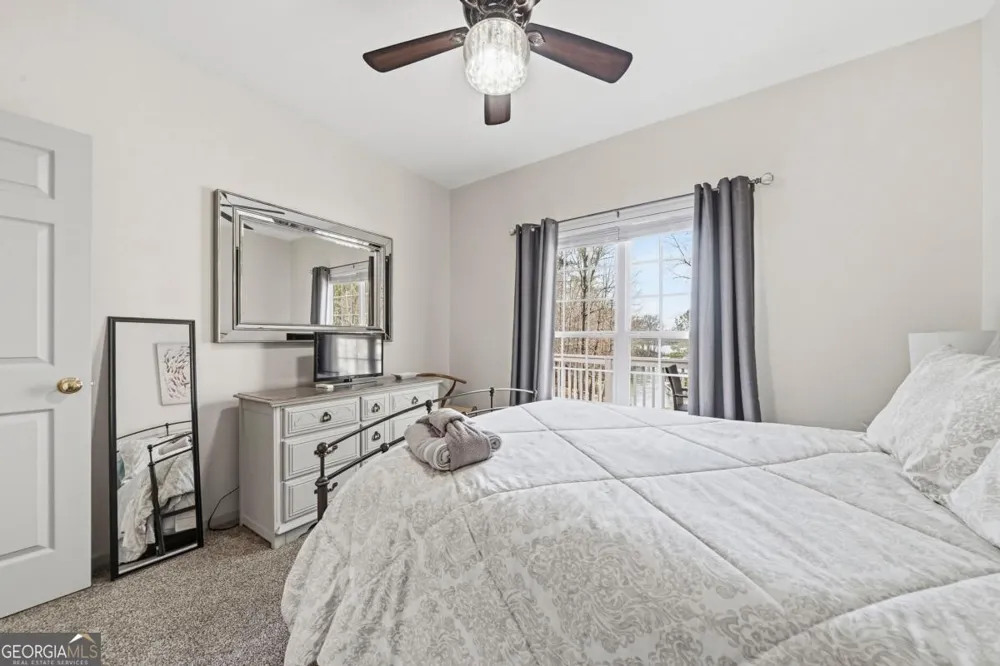 381 E River Bend DR Eatonton, GA 31024