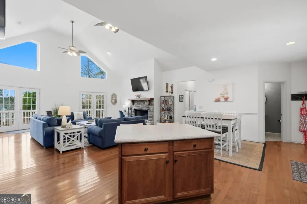 381 E River Bend DR Eatonton, GA 31024