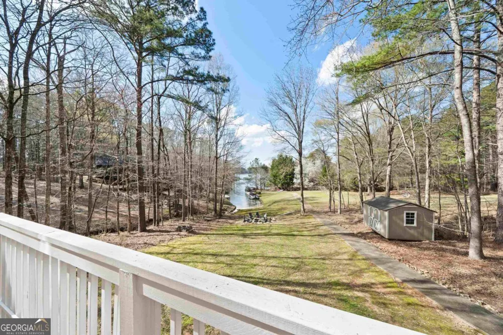 381 E River Bend DR Eatonton, GA 31024