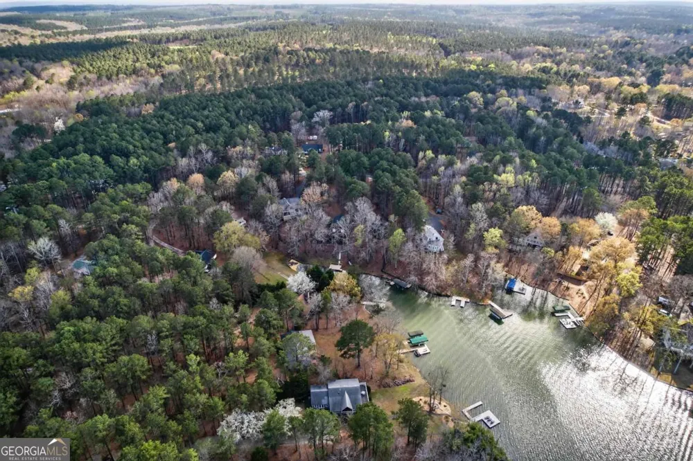 381 E River Bend DR Eatonton, GA 31024
