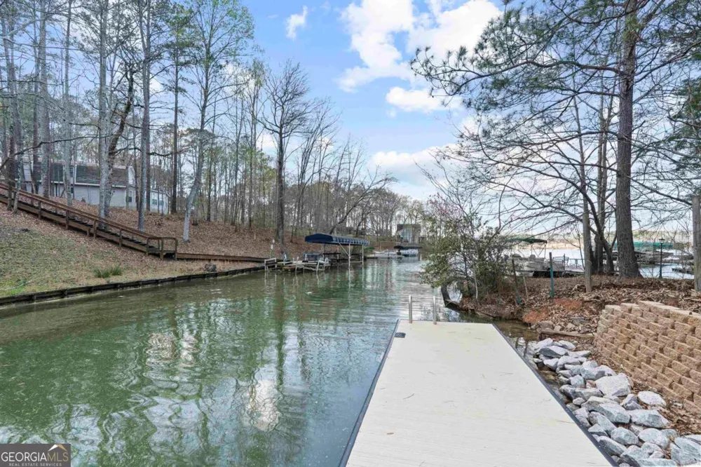 381 E River Bend DR Eatonton, GA 31024