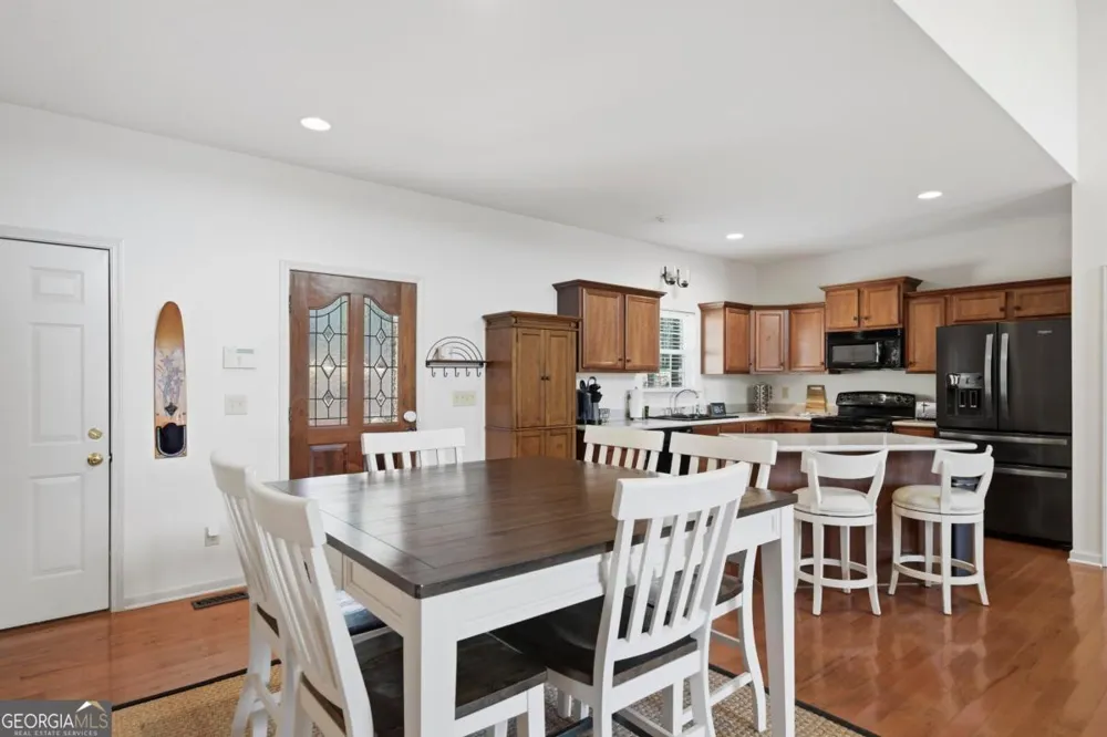 381 E River Bend DR Eatonton, GA 31024