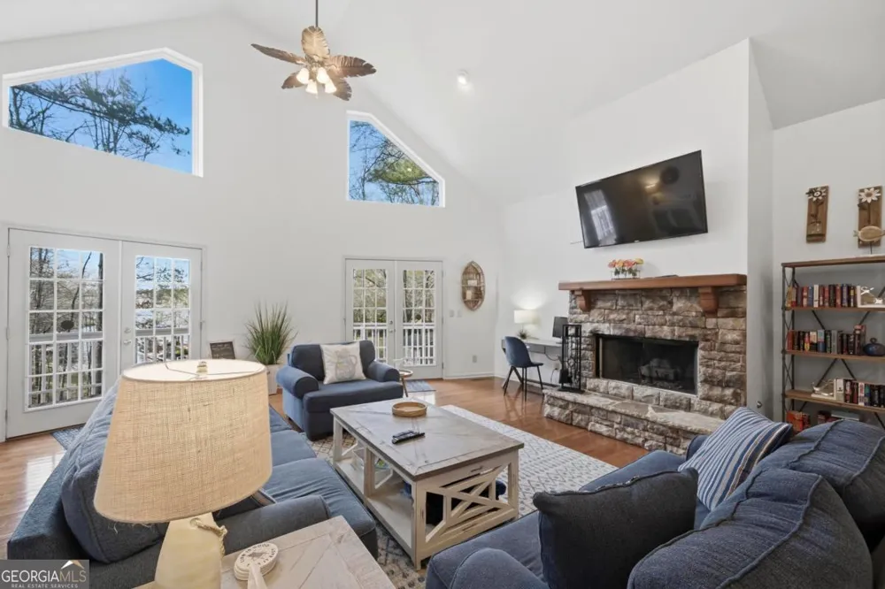 381 E River Bend DR Eatonton, GA 31024