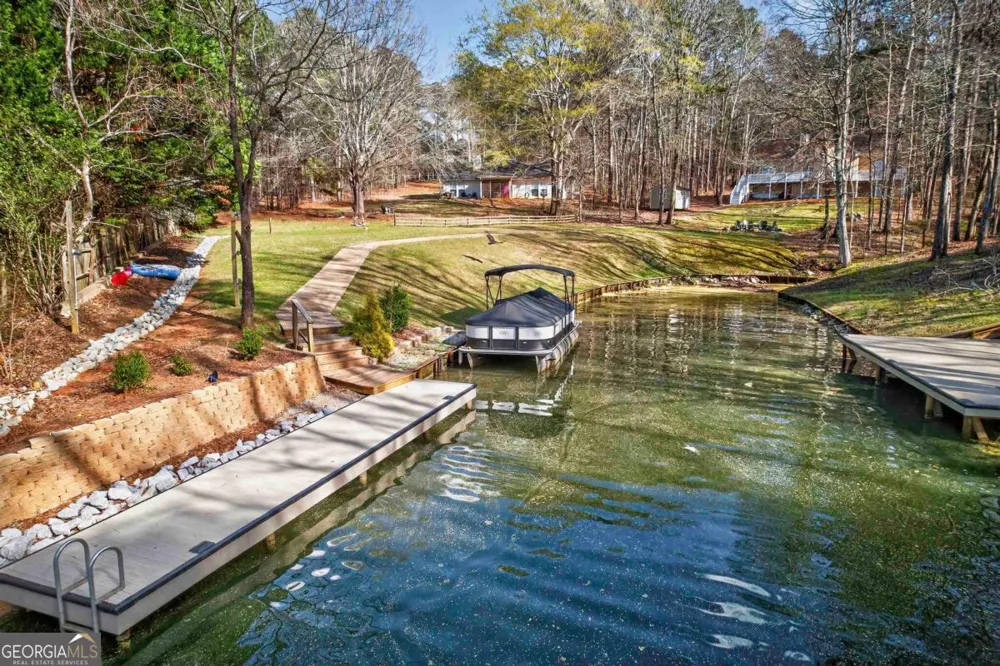 381 E River Bend DR Eatonton, GA 31024