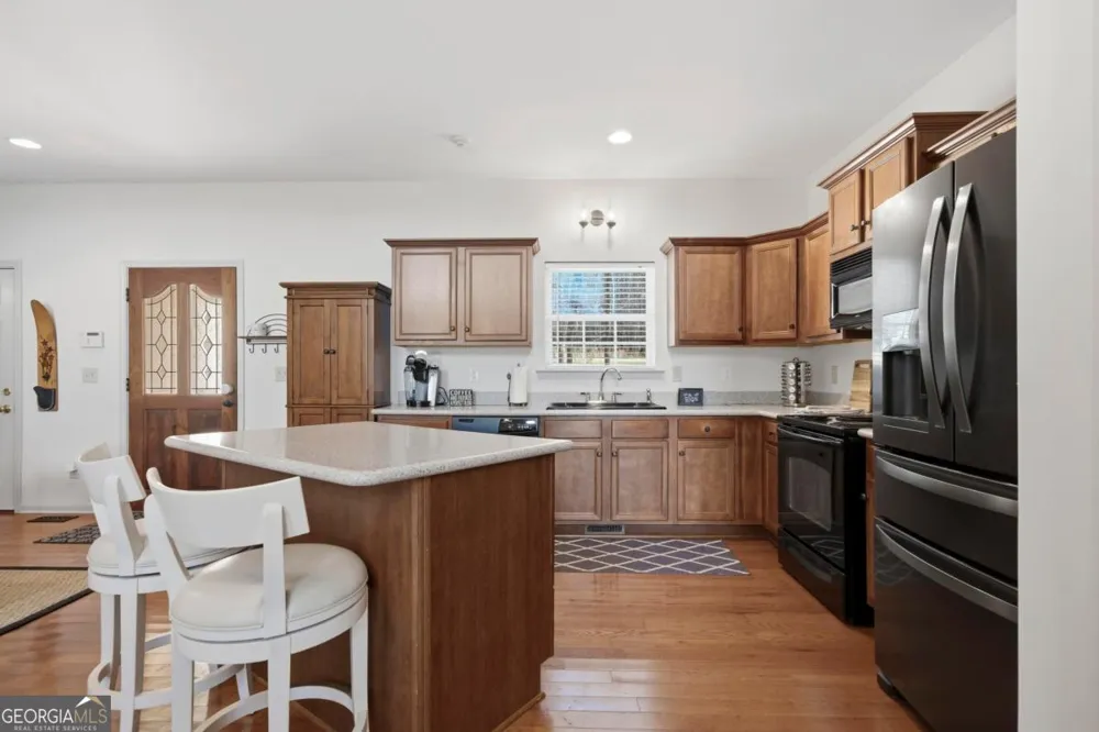 381 E River Bend DR Eatonton, GA 31024