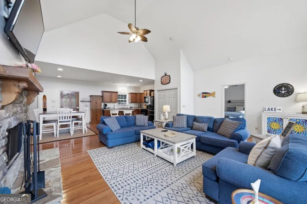 381 E River Bend DR Eatonton, GA 31024