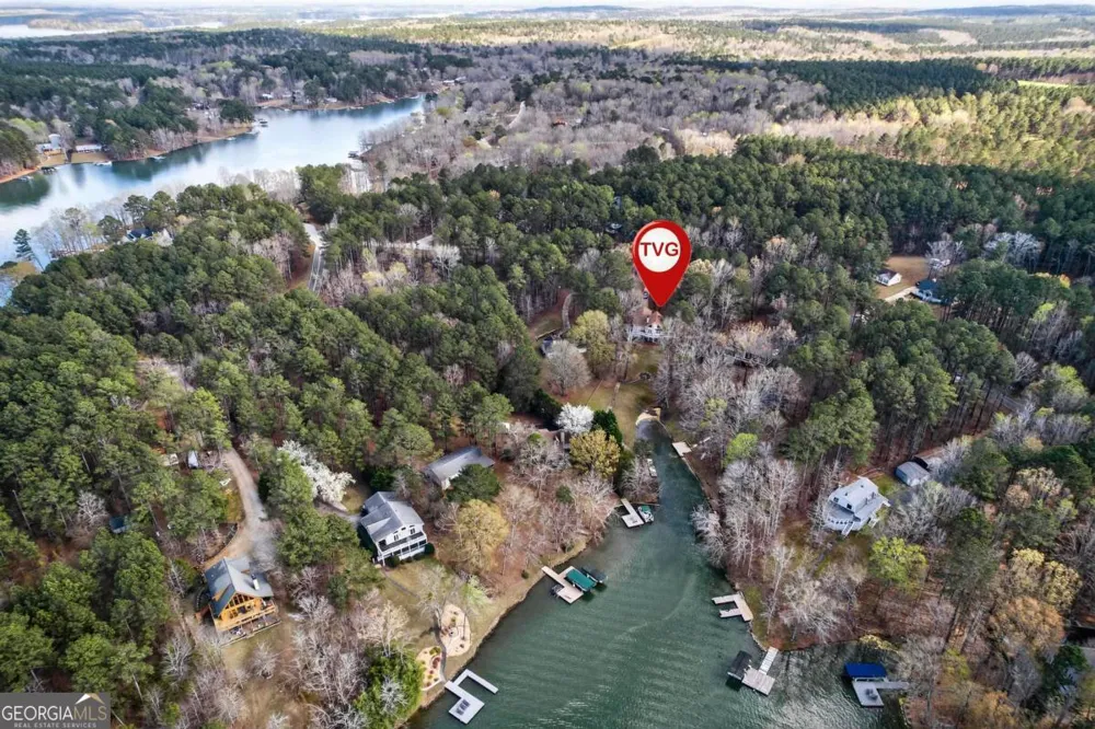 381 E River Bend DR Eatonton, GA 31024