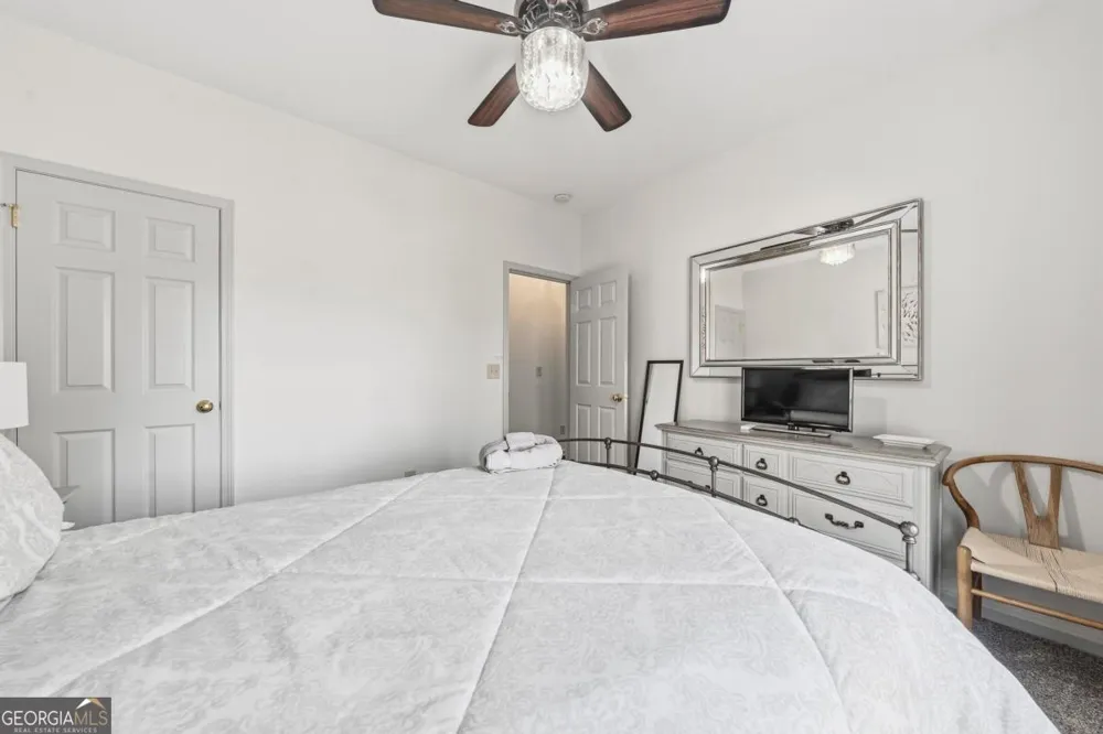 381 E River Bend DR Eatonton, GA 31024