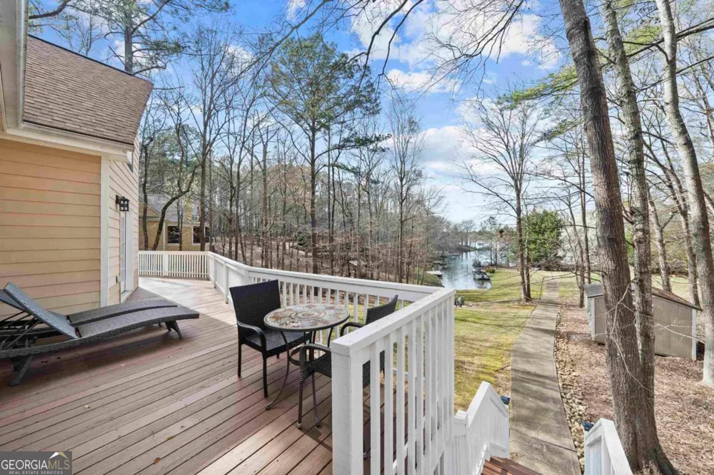 381 E River Bend DR Eatonton, GA 31024