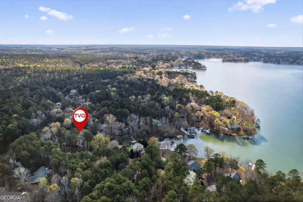 381 E River Bend DR Eatonton, GA 31024