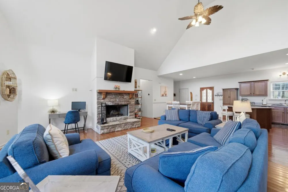 381 E River Bend DR Eatonton, GA 31024