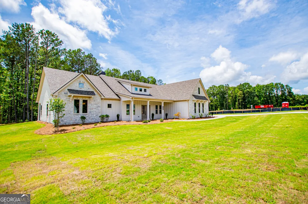 126 Woodford DR Roopville, GA 30170