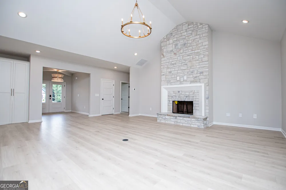 126 Woodford DR Roopville, GA 30170