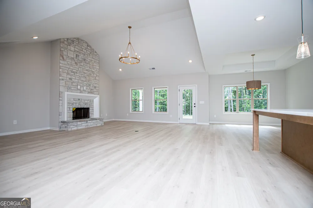 126 Woodford DR Roopville, GA 30170