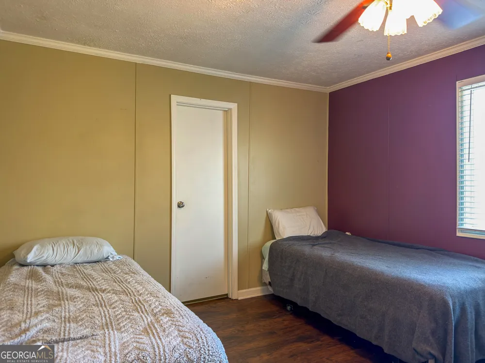 1304 Broad ST Tallapoosa, GA 30176