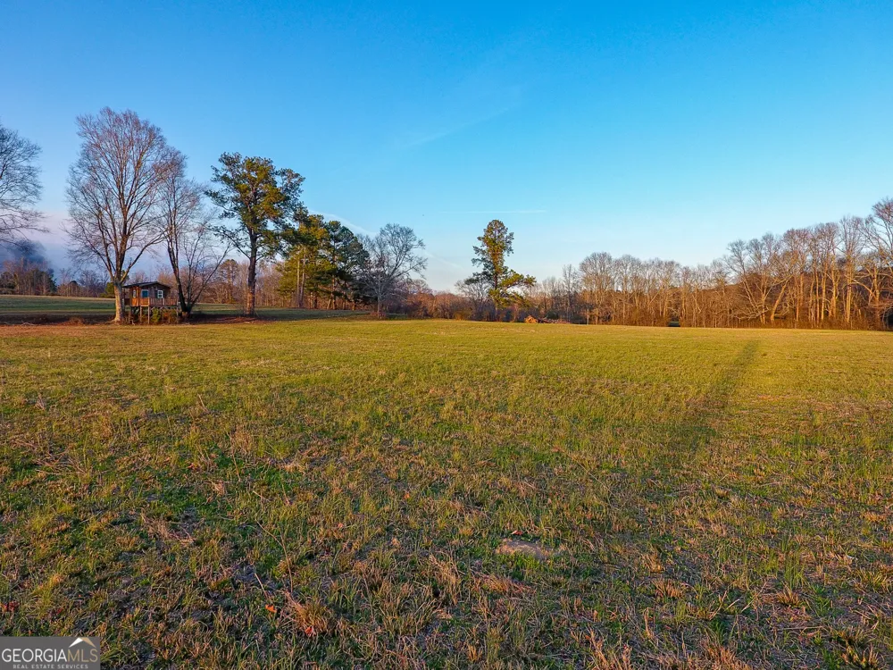 1304 Broad ST Tallapoosa, GA 30176