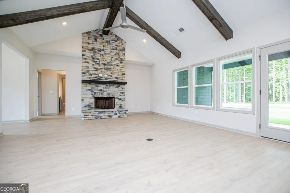 134 Woodford DR Roopville, GA 30170