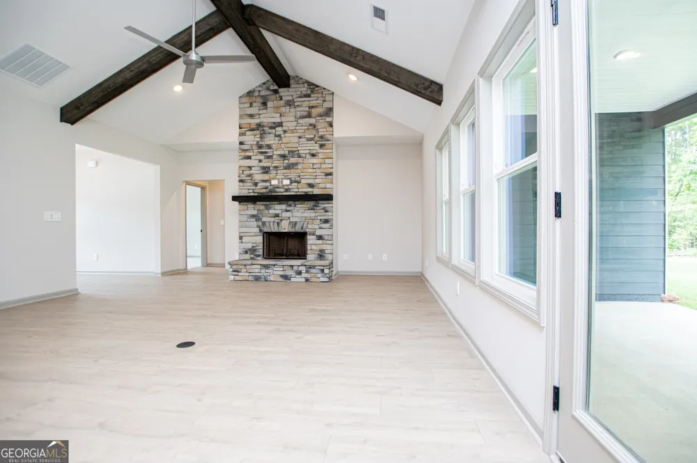 134 Woodford DR Roopville, GA 30170