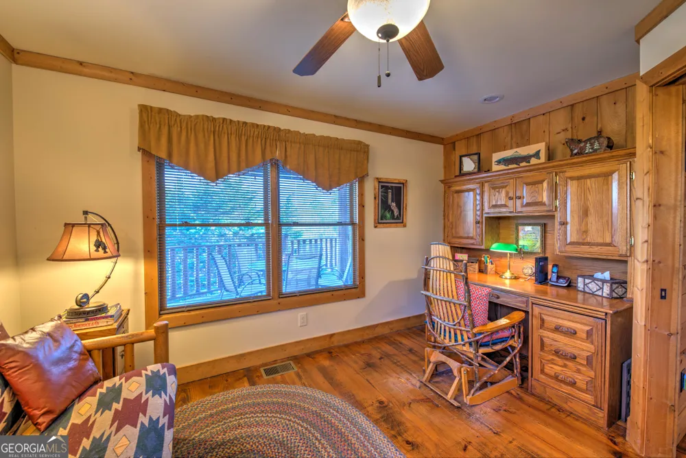 5232 CROW CREEK RD Lakemont, GA 30552