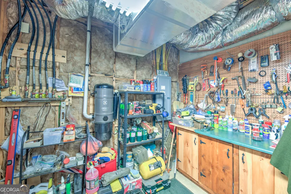 5232 CROW CREEK RD Lakemont, GA 30552