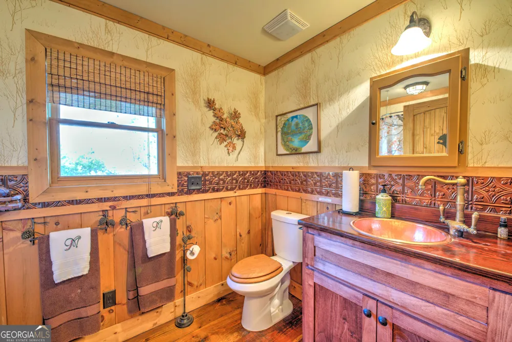 5232 CROW CREEK RD Lakemont, GA 30552