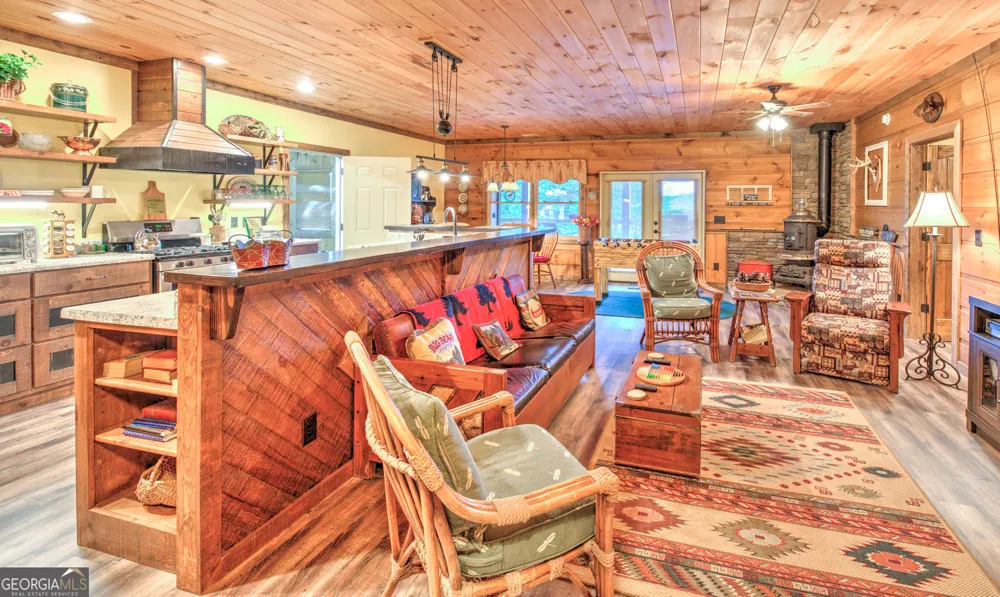 5232 CROW CREEK RD Lakemont, GA 30552