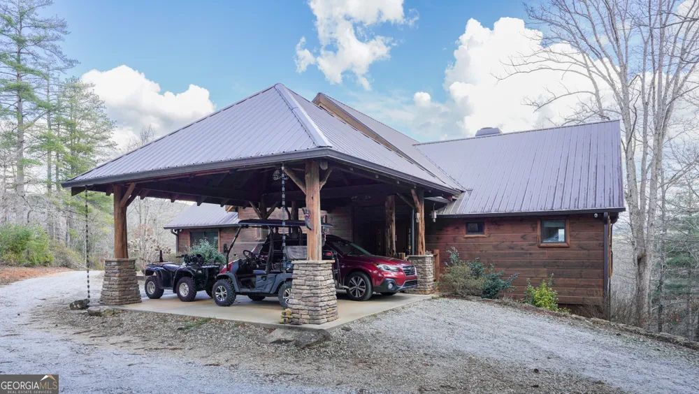 5232 CROW CREEK RD Lakemont, GA 30552