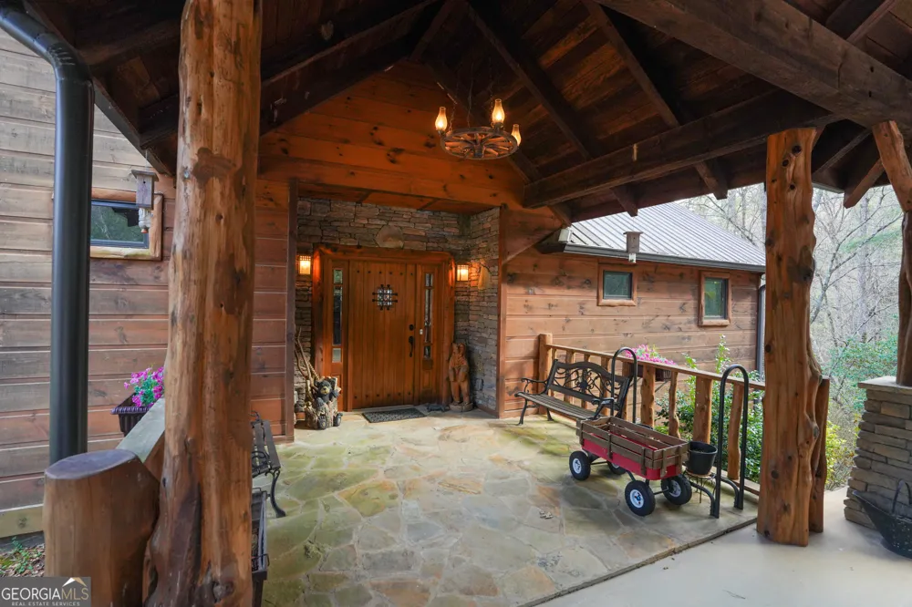 5232 CROW CREEK RD Lakemont, GA 30552