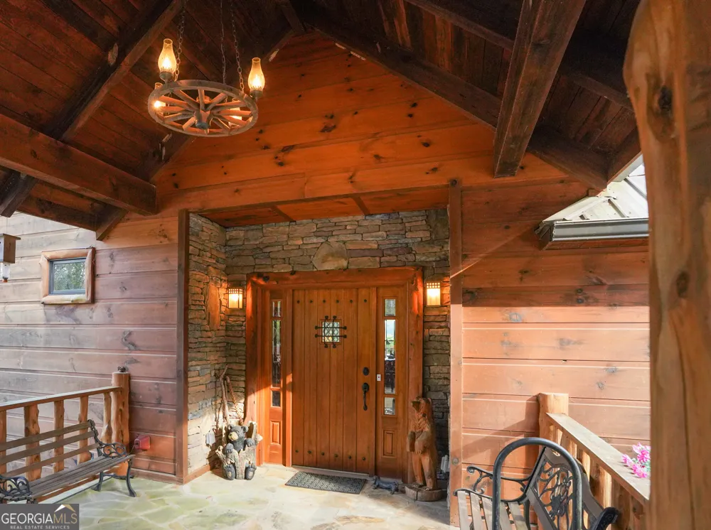 5232 CROW CREEK RD Lakemont, GA 30552