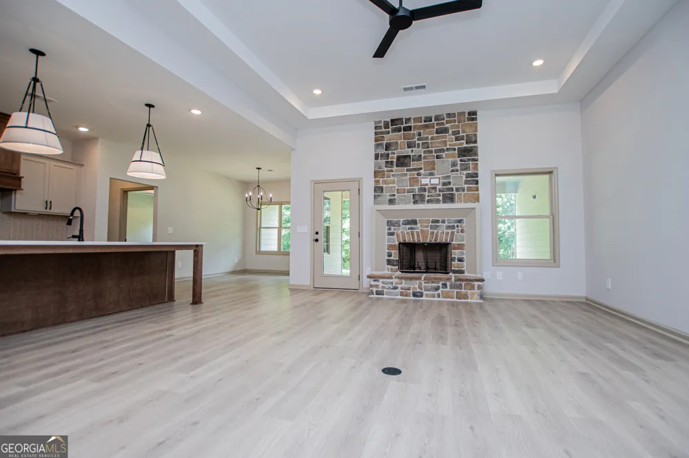 133 Woodford DR Roopville, GA 30170
