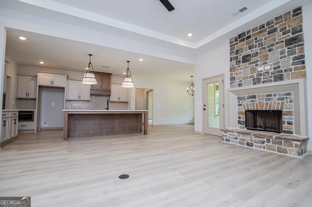 133 Woodford DR Roopville, GA 30170