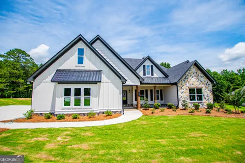 127 Woodford DR